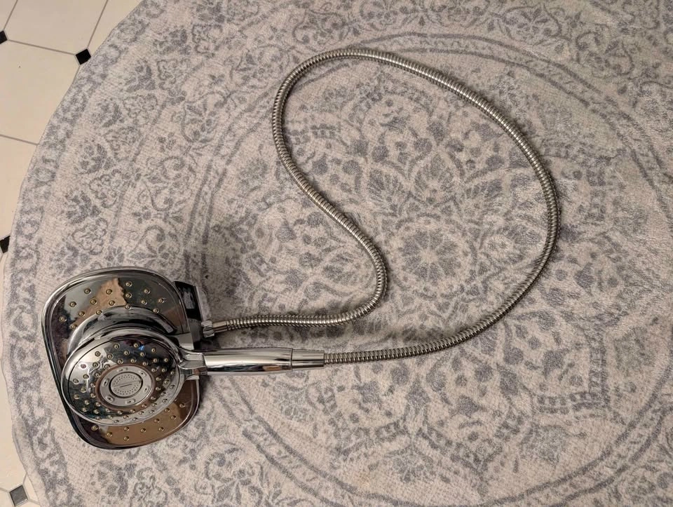 Shower head - photo 2
