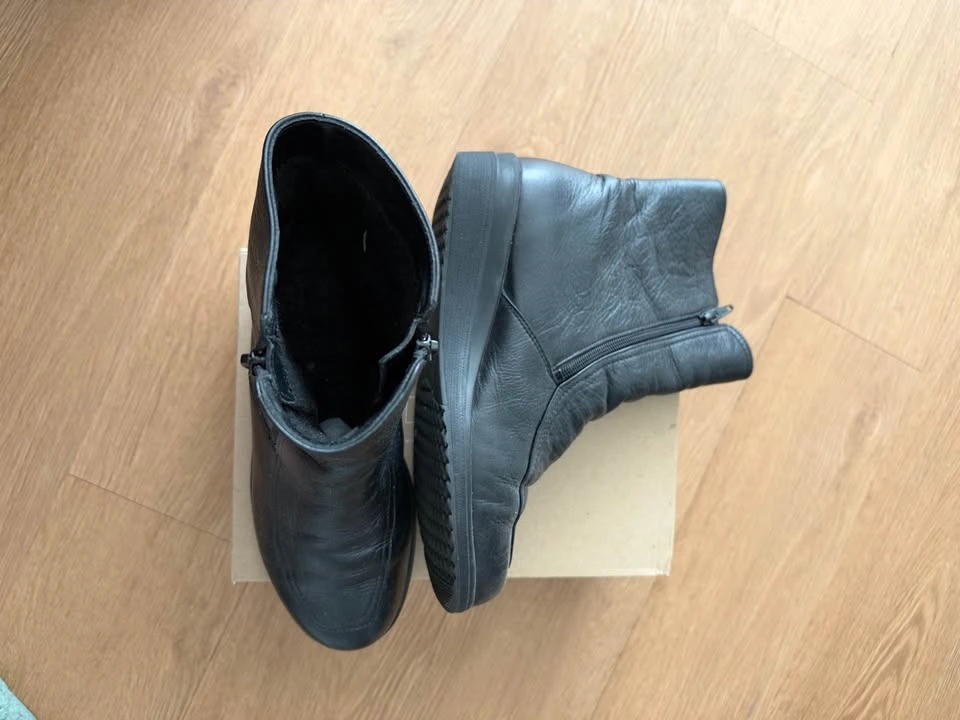 Meisi Black Leather Ankle Boots Size 7 - photo 3