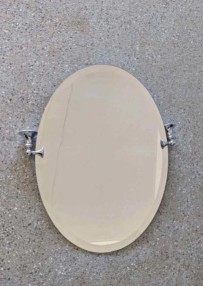 Moen Glenshire Oval Tilting Mirror