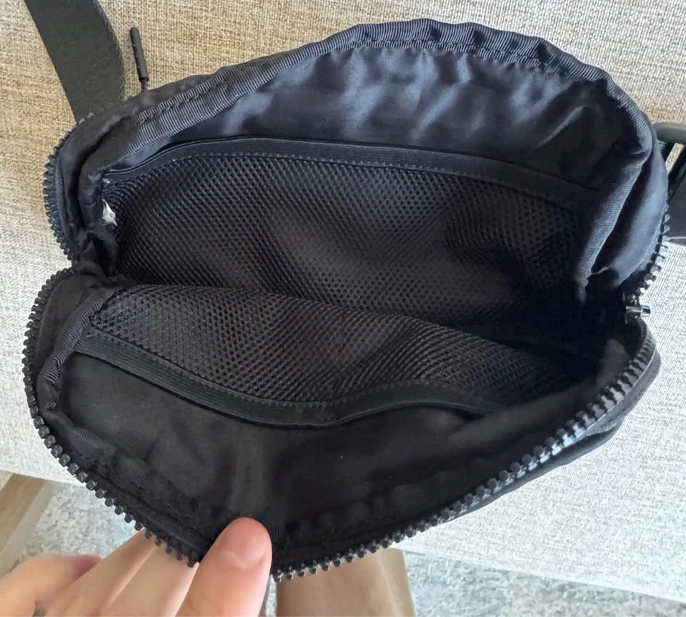 lululemon Waist Bag + SPIbelt Running Belt - photo 2