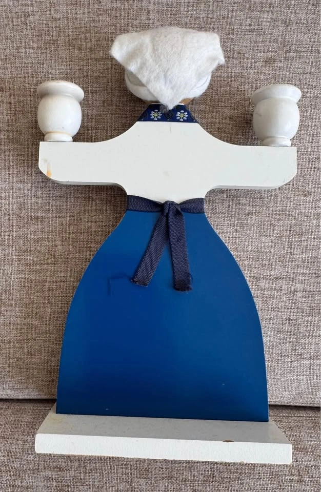 Home Décor Collection – Ceramic Lamp, Folk Art & Nordic Santa - photo 5