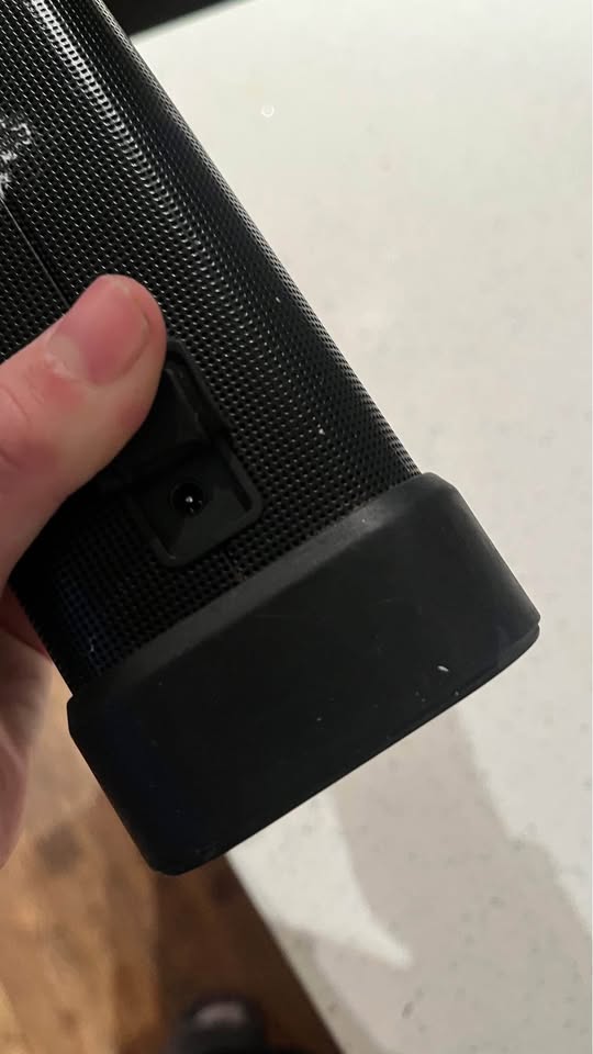 Brookstone speaker - photo 3
