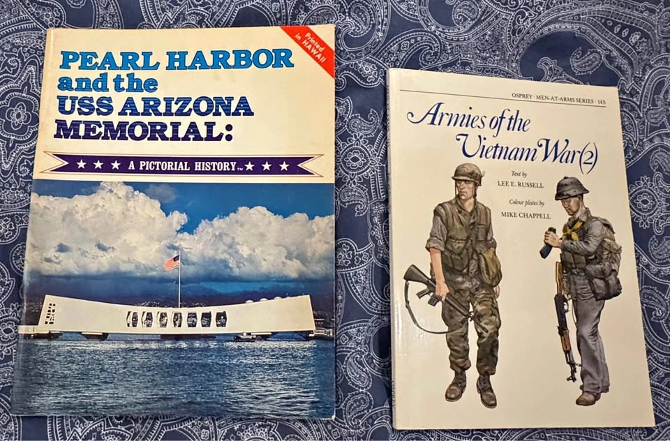 Military History Book Lot: Vietnam War, Pearl Harbor & Prints