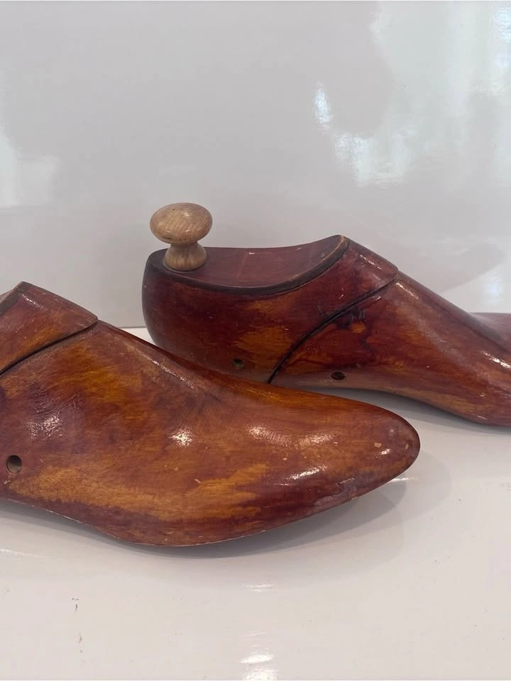 Antique The Slater Shoe Montreal wooden shoe tree forms - photo 3