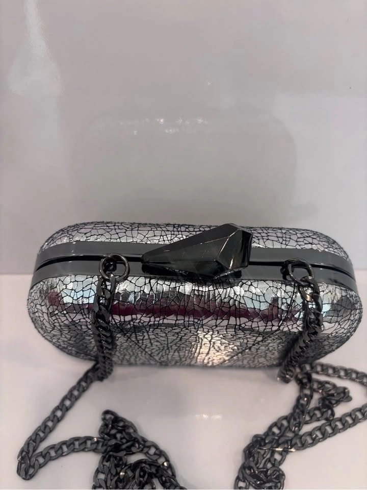 Silver Crackle Hard-Case Evening Clutch with Black Chain - photo 3