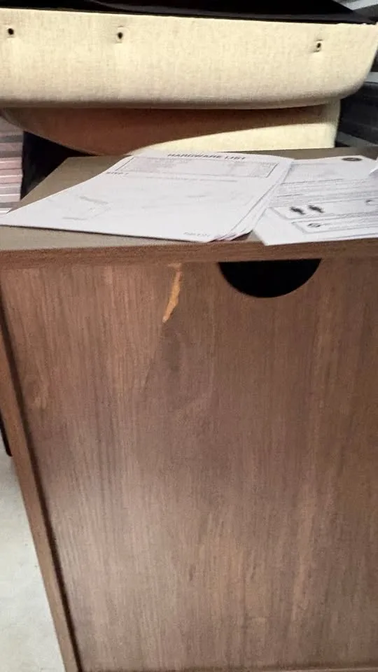 2 Drawer Nightstand - only one image indicator(3)