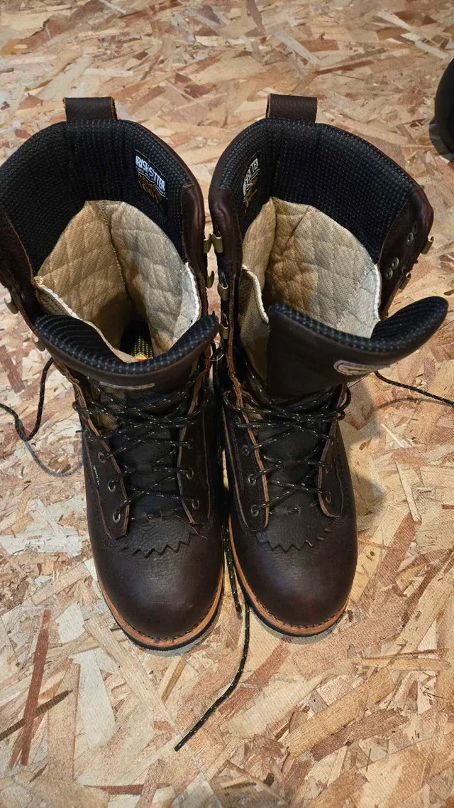 un worn irish settler elk tracker boots image indicator(5)