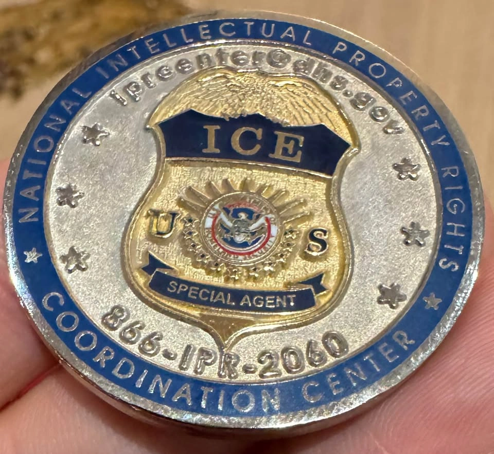 Official ICE Special Agent Challenge Coin – IPR Center - photo 2