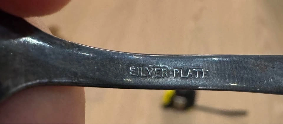 Vintage Royal Family Silverplate Souvenir Spoons - photo 3