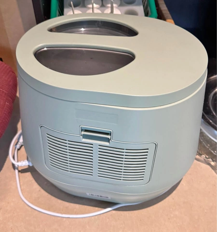 Lomi Countertop Kitchen Composter / Food Recycler - Works Great