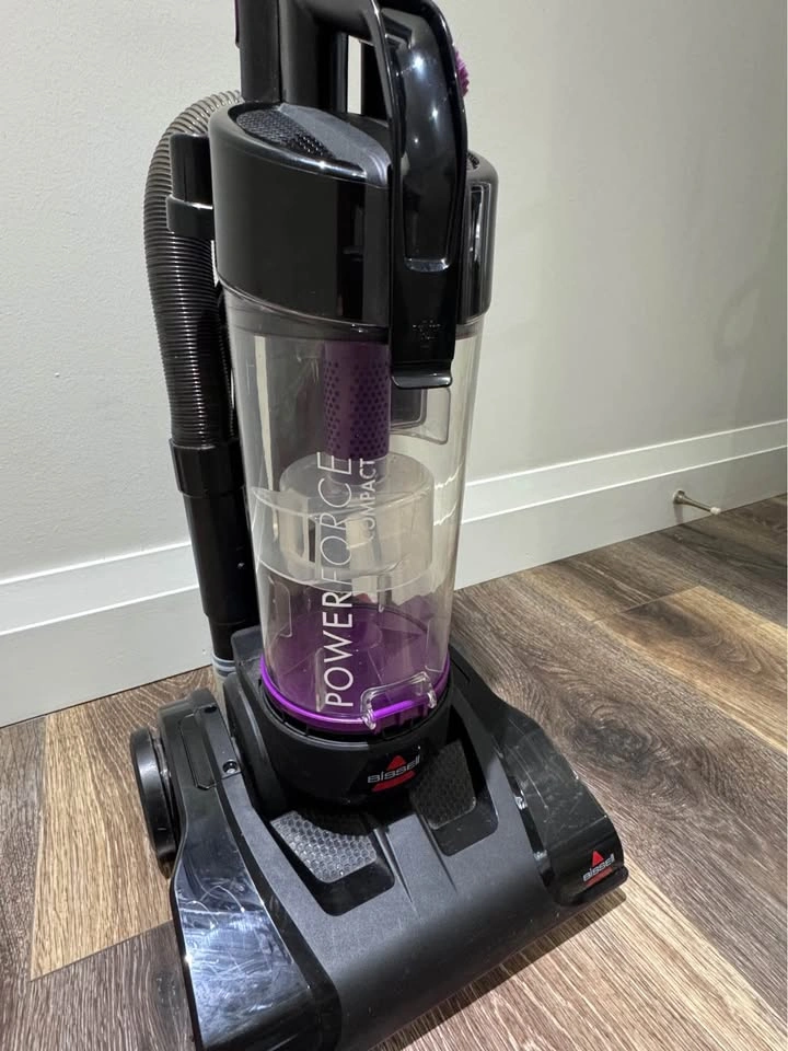 BISSELL PowerForce Compact Upright Vacuum – Black & Purple - photo 3