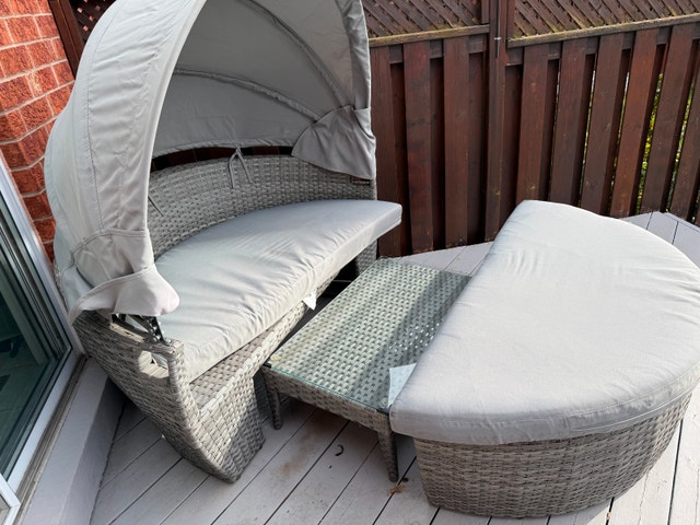 Antigua 3-Piece Round Patio Set