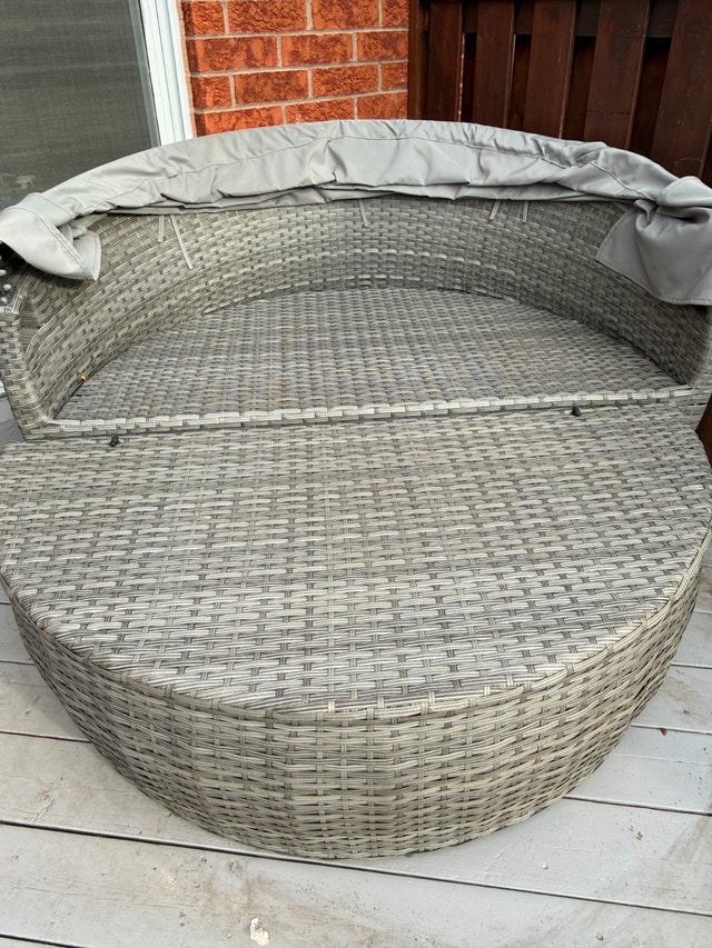 Antigua 3-Piece Round Patio Set - photo 5