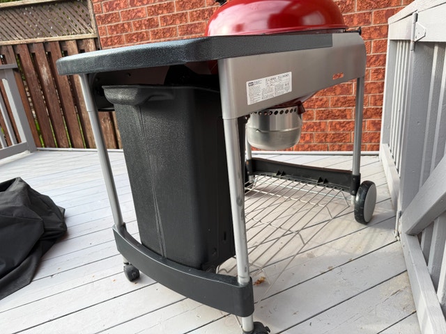 Weber Performer Deluxe 22" Charcoal BBQ – Crimson - photo 5