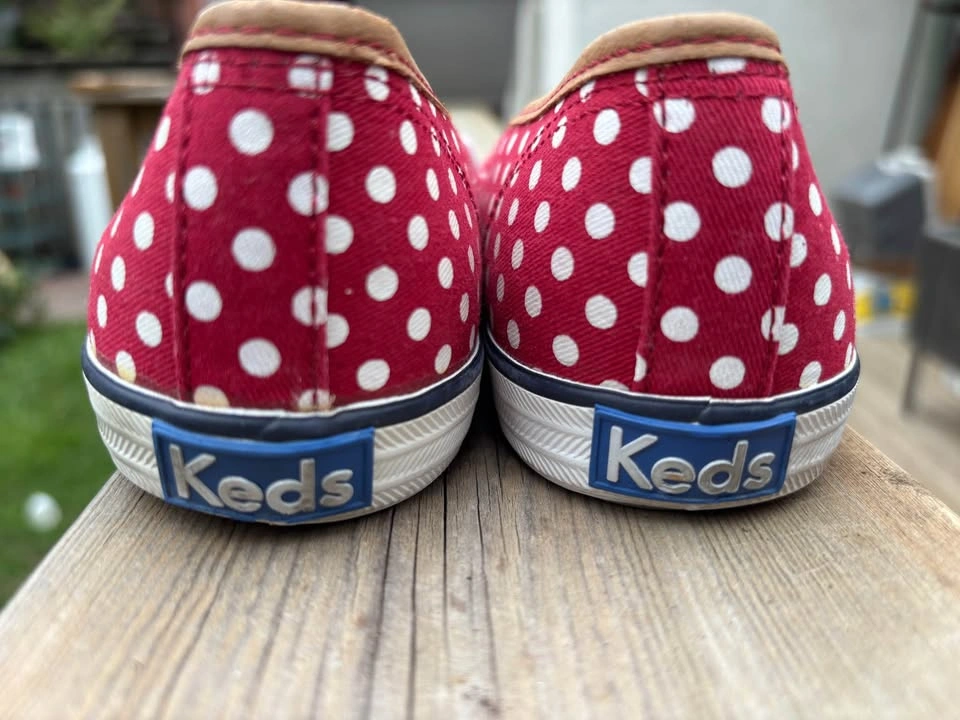 Keds Champion Canvas Red & White Polka Dot Sneakers - Women's 8. - photo 2
