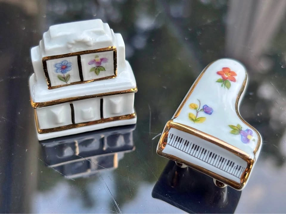 Limoges France Miniature Porcelain Piano/Cabinet Set