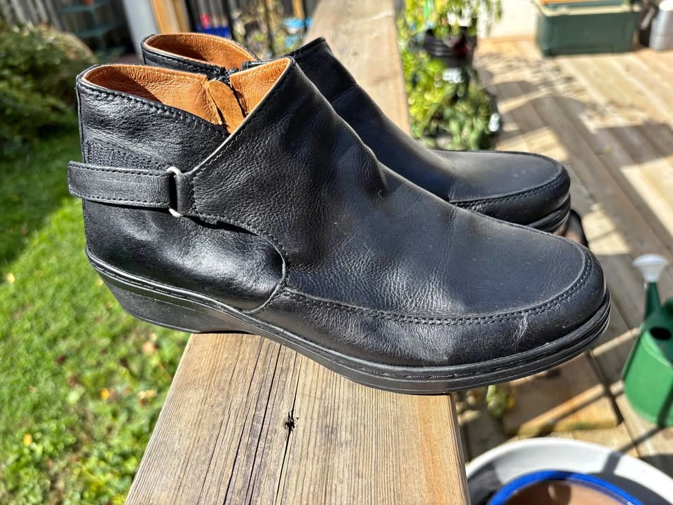 Black Leather Comfort Ankle Boots - Size EU 40 (9-9.5)