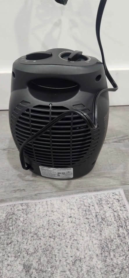 Amazon Basics 1500W Ceramic Space Heater - photo 3