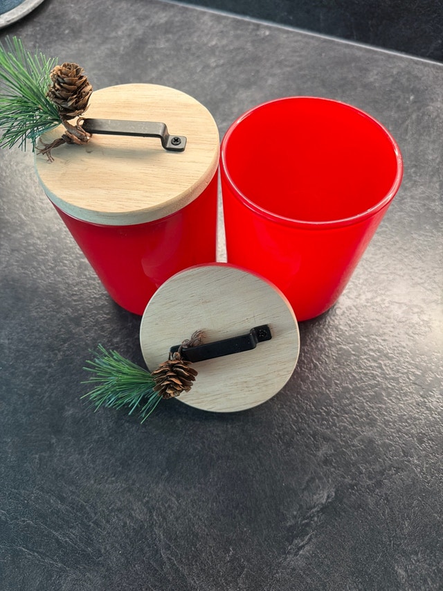 Red Glass Containers - photo 4