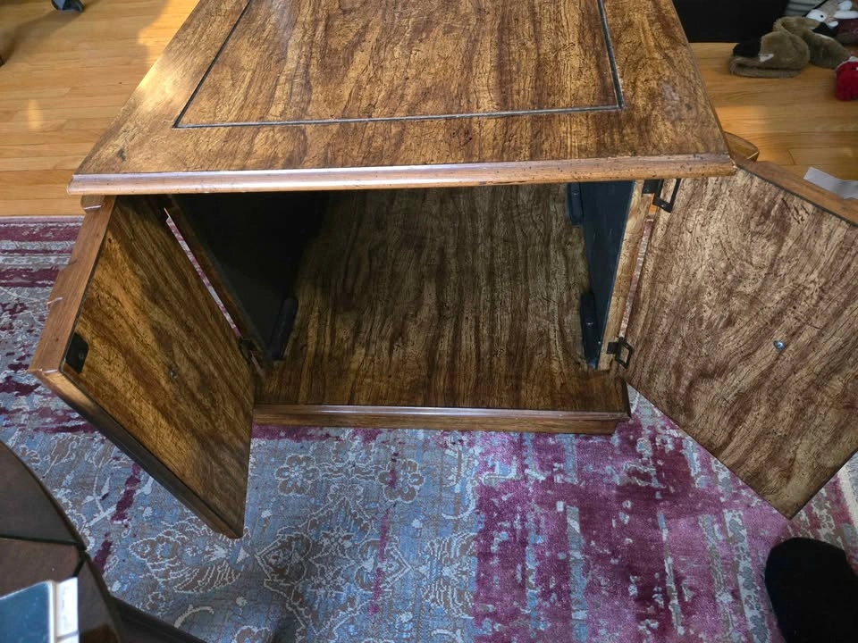 Vintage Wooden Accent Cabinet / Storage End Table - photo 4
