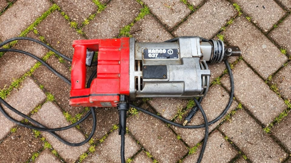 Kango 637 Demolition Hammer - photo 2