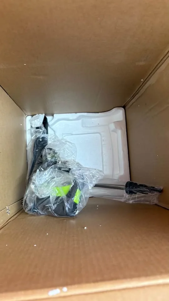 1800W Electric Pressure Washer - $180 image indicator(2)