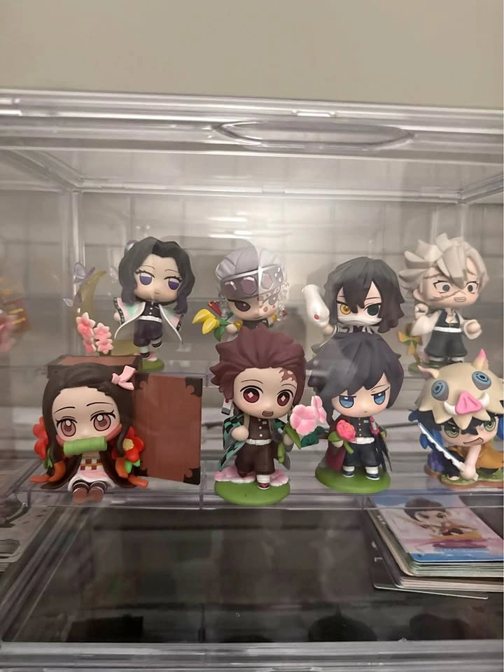 Pop mart figures