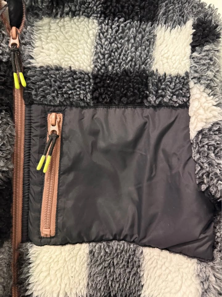 H&M Kids Checkered Fleece Jacket Size 12/14 - photo 4