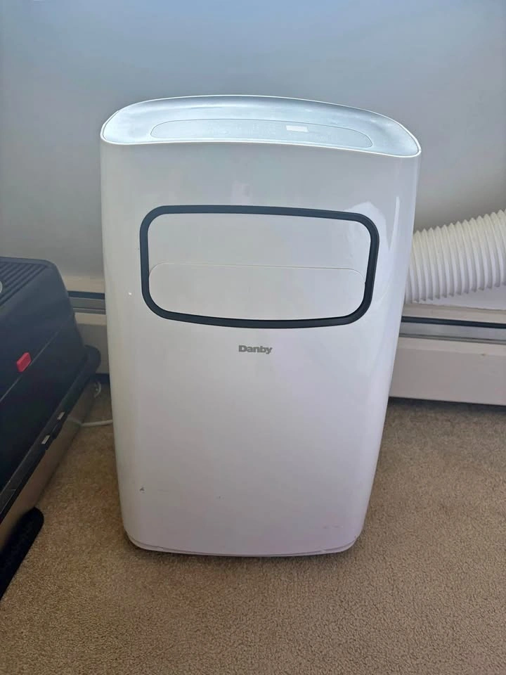 Danby 10,000 BTU Portable Air Conditioner DPA058B6WDB