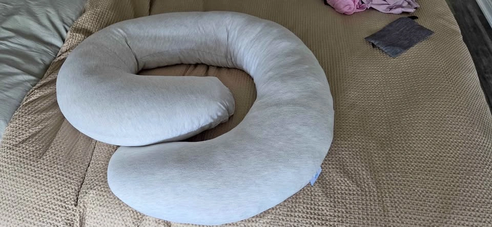FREE - Pharmedoc U-shape Pregnancy Pillow