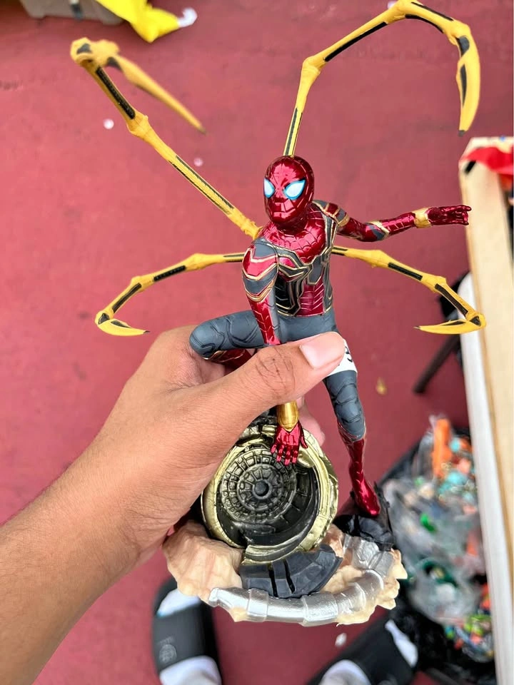 Marvel Iron Spider-Man Collectible Statue