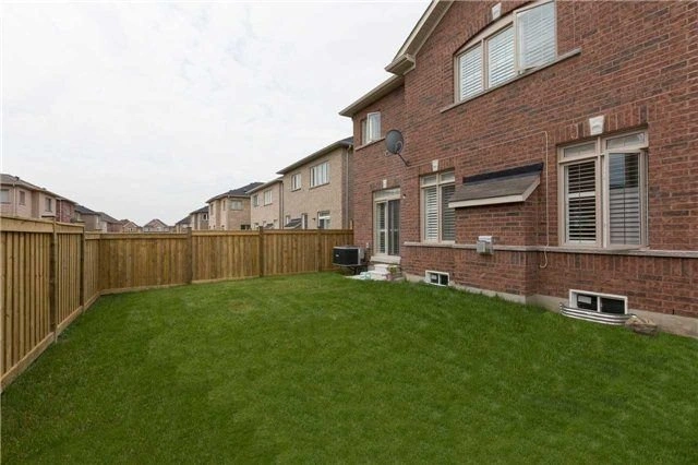 4 Beds 3.5 Baths House - photo 2