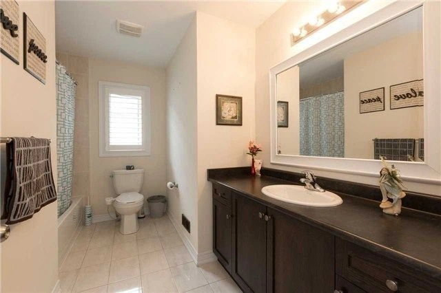 4 Beds 3.5 Baths House - photo 3