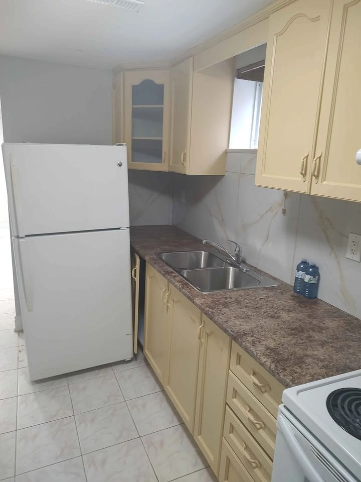 2 Beds 1 Bath Apartment - photo 3