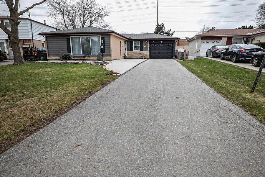 3 Beds 2 Baths - House - photo 2