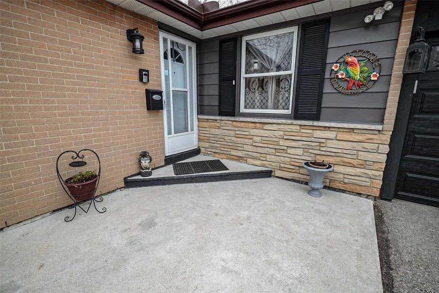 3 Beds 2 Baths - House - photo 4