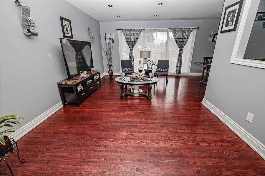 3 Beds 2 Baths - House - photo 5