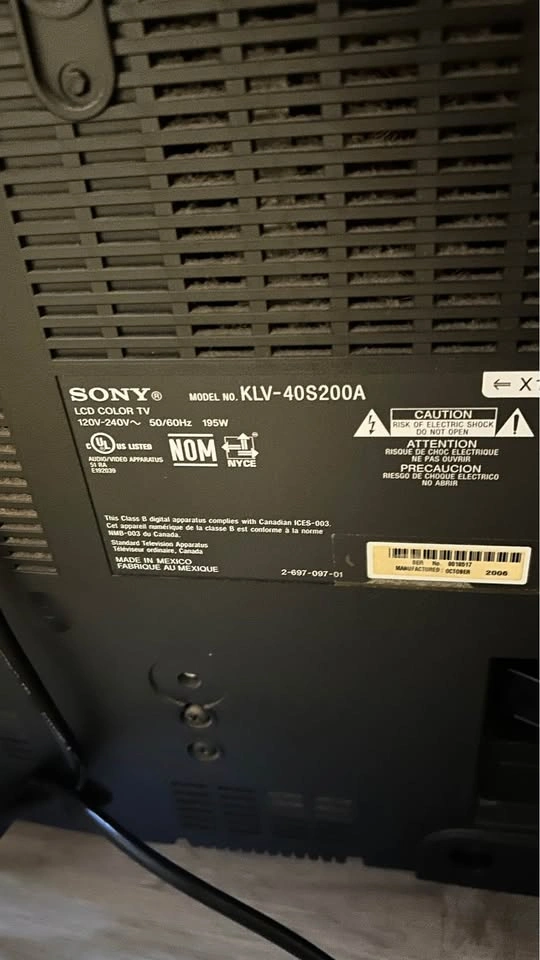 Sony Bravia 40” LCD TV – HDMI - photo 2
