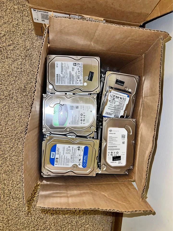 Bulk Lot of Mixed 3.5" Internal Hard Drives (Seagate, WD, Toshib