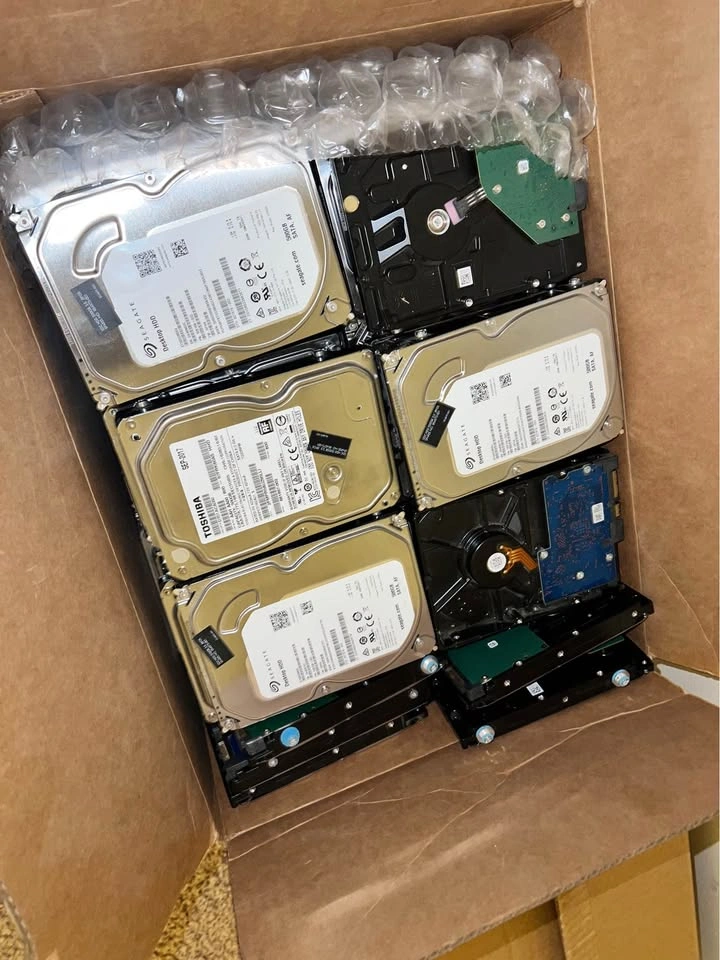 Bulk Lot of Mixed 3.5" Internal Hard Drives (Seagate, WD, Toshib - photo 4