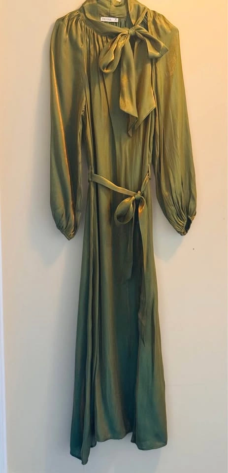 New Ticosa Olive Green Satin Maxi Dress - photo 5