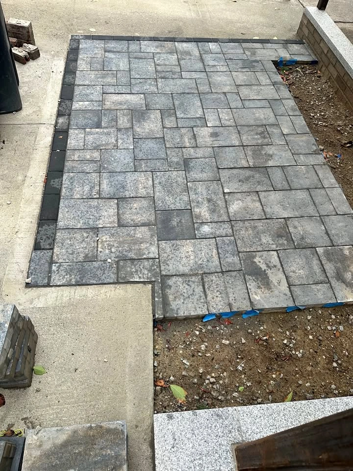Cambridge Armortec Limestone Quarry Blue Pavers