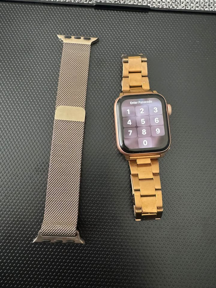 Apple Watch SE 40mm Gold (Cellular + GPS) – Extra Bands - photo 2