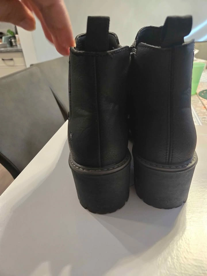 Denver Hayes Morgan Black Ankle Boots Size 9 - photo 2
