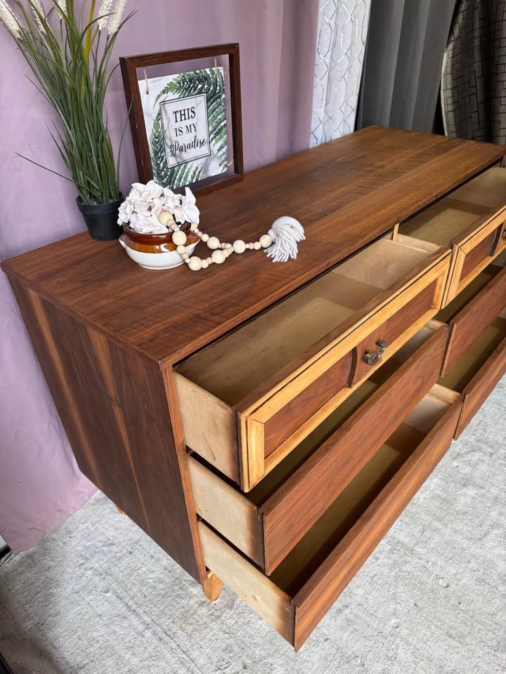 Mid century modern dresser in very good condition - photo 5