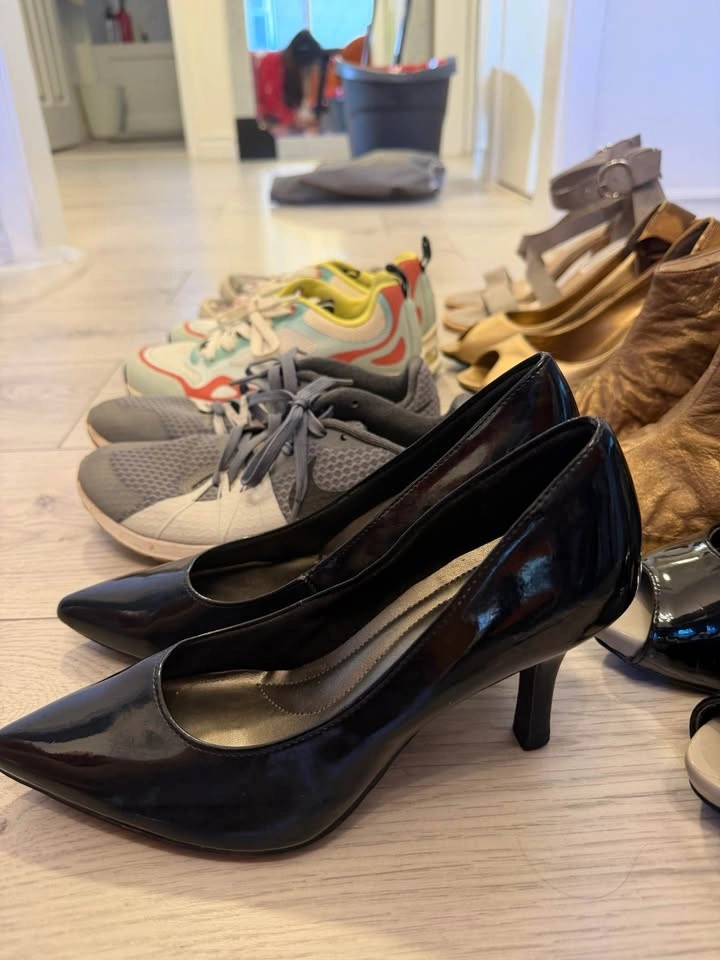 Women's Shoe Lot - Steve Madden, Nike, Skechers, Converse - photo 4