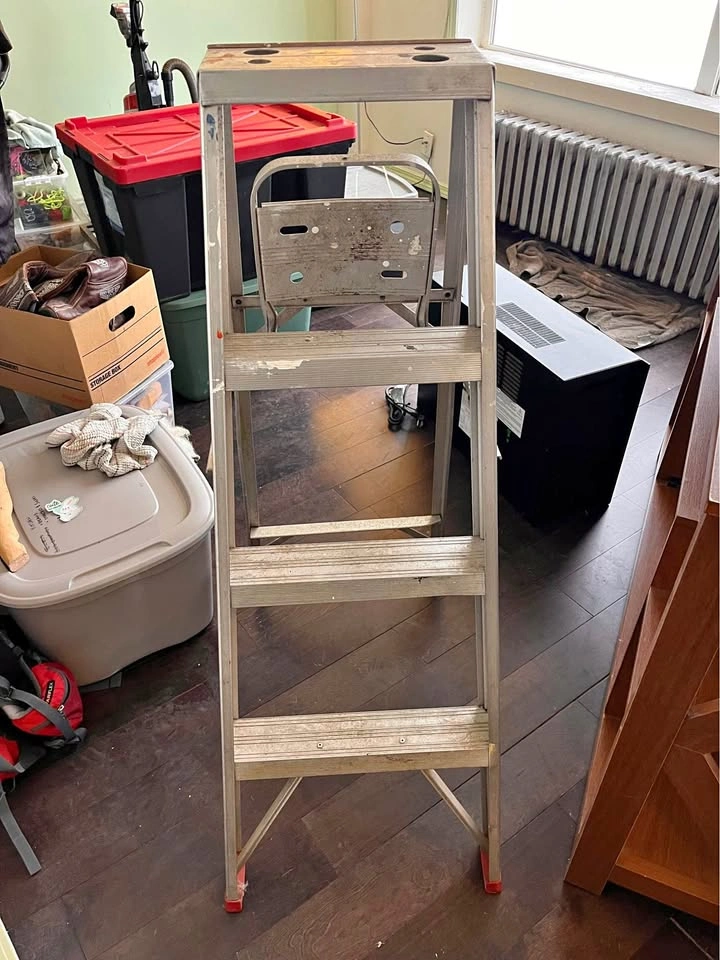 45” Step Ladder