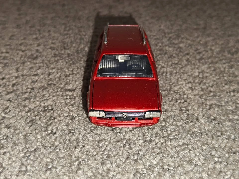 Volkswagen 1985 Passat Variant GLS Conrad 1:43 Diecast Model - photo 3