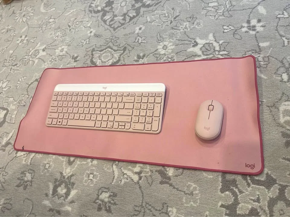 Logitech Wireless Keyboard & Mouse Combo + Pink Desk Mat thumbnail