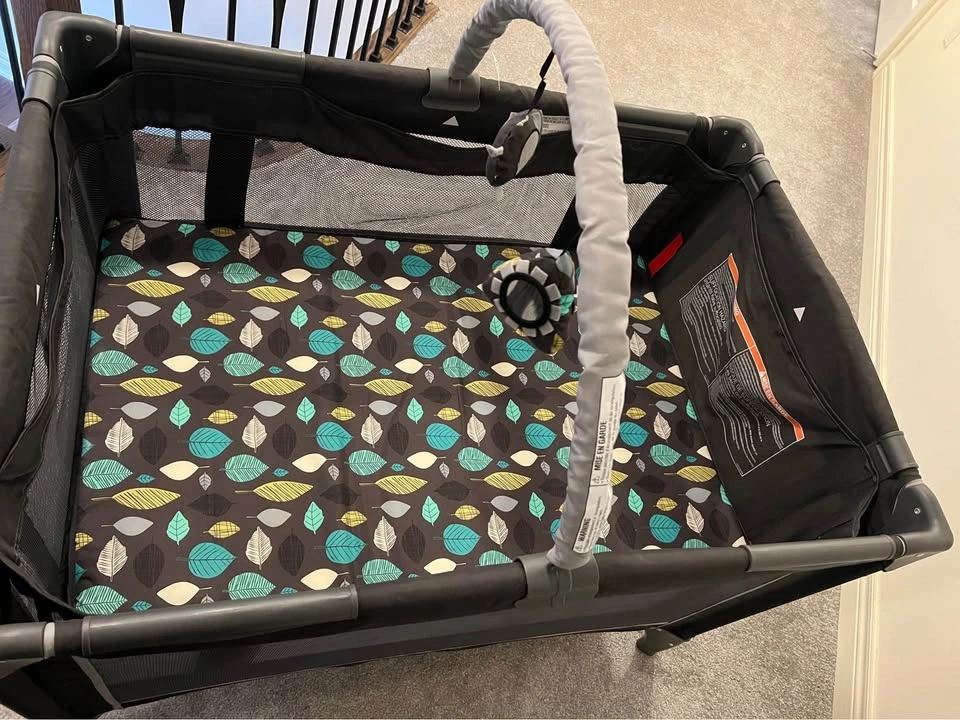 Playard/ Bassinet - photo 2